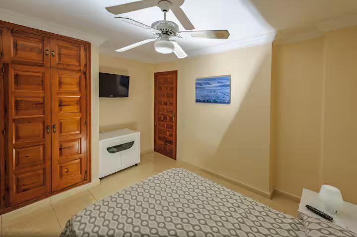 Apartment In Playa De Las Americas 1 Zimmer foto